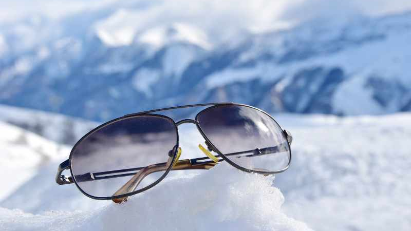 the importance of wearing sunglasses during winter: protecting your eyes from harmful uv rays the importance of wearing sunglasses during winter: protecting your eyes from harmful uv rays